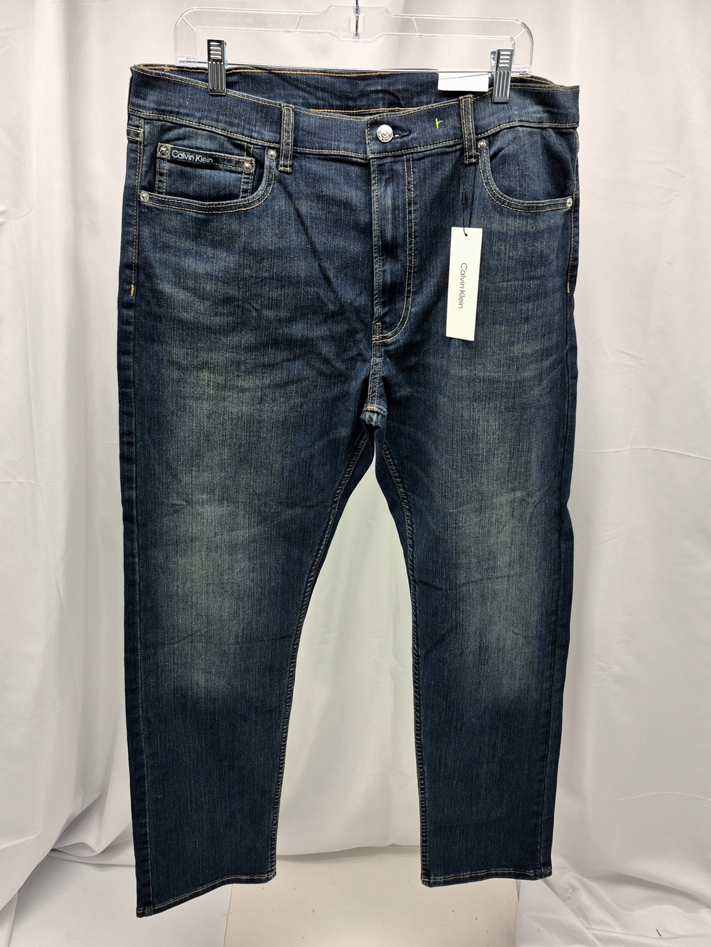 NWT Calvin Klein Men's Slim Straight High Stretch Dark Wash Jeans 38x32